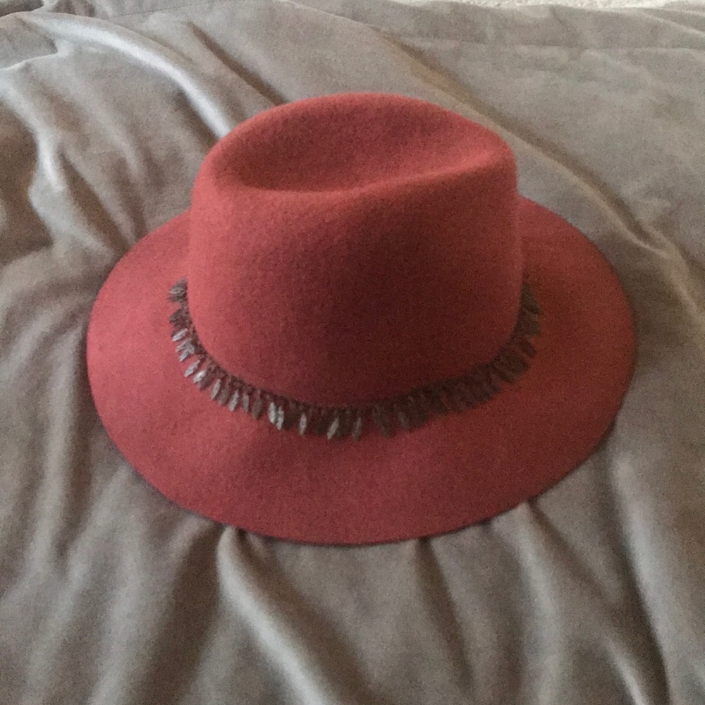 Bohemian Wool hat with metal feather trimming